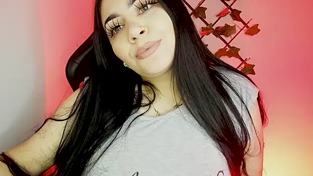 Kmi__ Adlı Modelin Canlı XXX Sohbeti