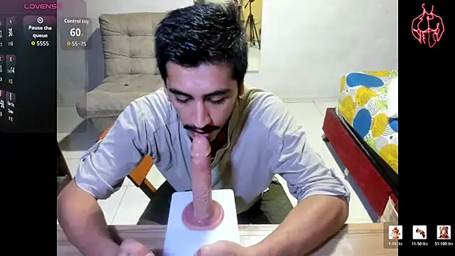Czat XXX na żywo – maxI_dick33