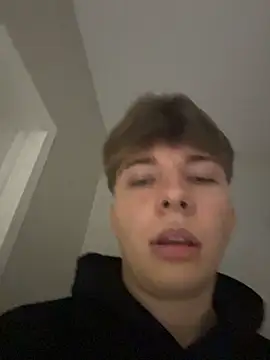 Chat +18 de FlinsEuphoria ao vivo