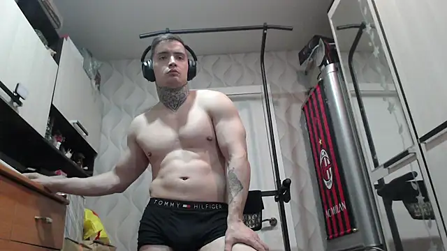 this_is_andy – Naživo XXX chat