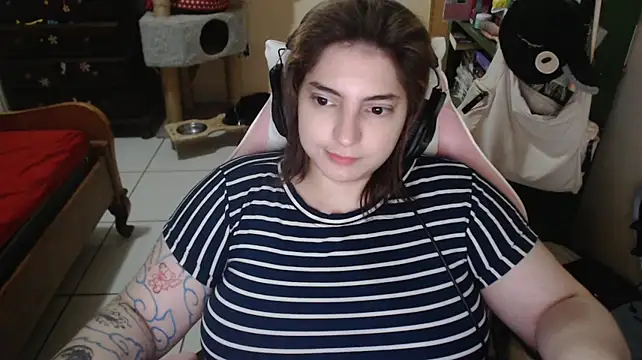 VictoriaSaintes – Naživo XXX chat