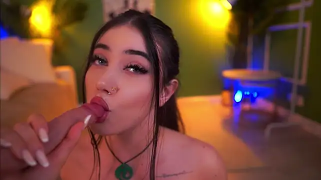 แชท XXX สดของ LexiSolene