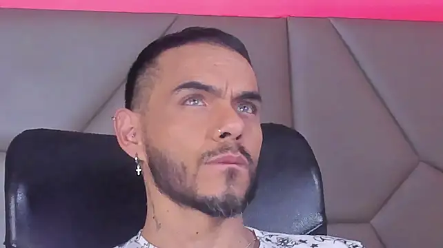 Czat XXX na żywo – Jasson_Duval