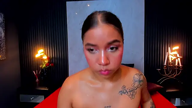MiaWolton – Naživo XXX chat