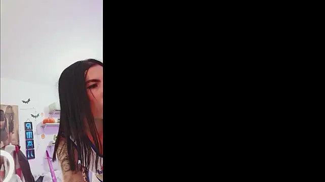 แชท XXX สดของ alexandrabootty
