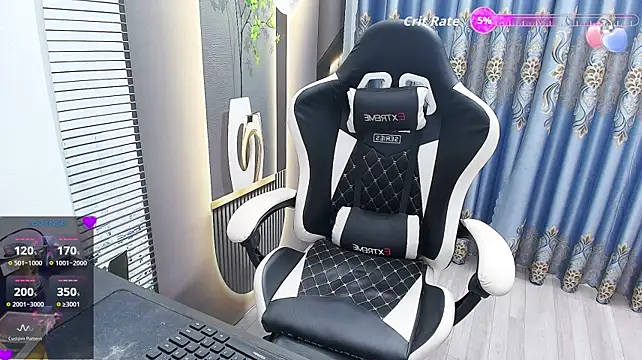 Naughty___asian 网络视讯表演