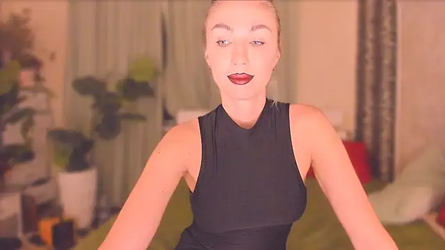 Karma_S_U_T_R_A – Naživo XXX chat