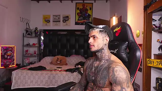 Chat XXX ao vivo de logan_hugh8