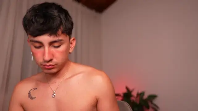 sweettaaron01 라이브 XXX 채팅