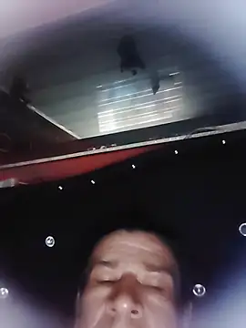 jhonyrrr Webcam-Show