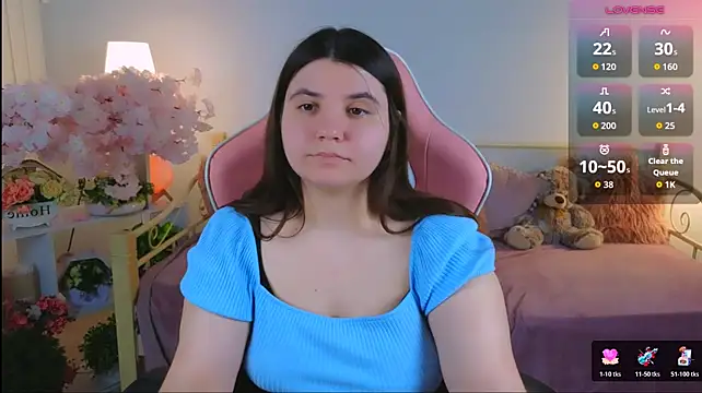 Viola__Shy Adlı Modelin Canlı XXX Sohbeti