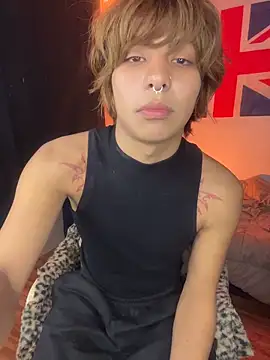 Aronn_44 Chat XXX in diretta