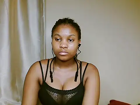 Chat +18 de Swt_smiles ao vivo
