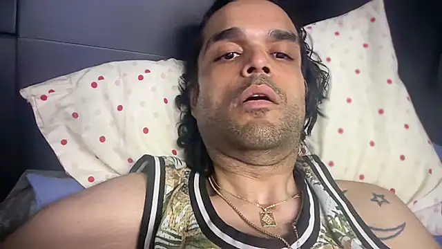 icebergslim281 XXX чат на живо