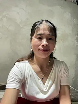 XXX chat uživo modela tinacum012