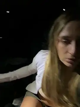 lunagirl13's Webcam Show