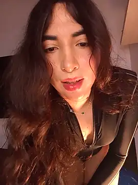 valeriahornier Adlı Modelin Canlı XXX Sohbeti