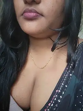 Chatroom XXX en direct de Aruna-1
