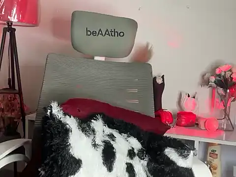 Miss_lilly_69 Adlı Modelin Canlı XXX Sohbeti