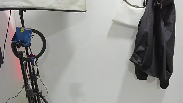 Rihanna_hotx's Live XXX Chat