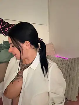 צ'אט XXX בשידור חי של InKed-Kathy