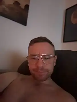 SoberingTadpole – Naživo XXX chat