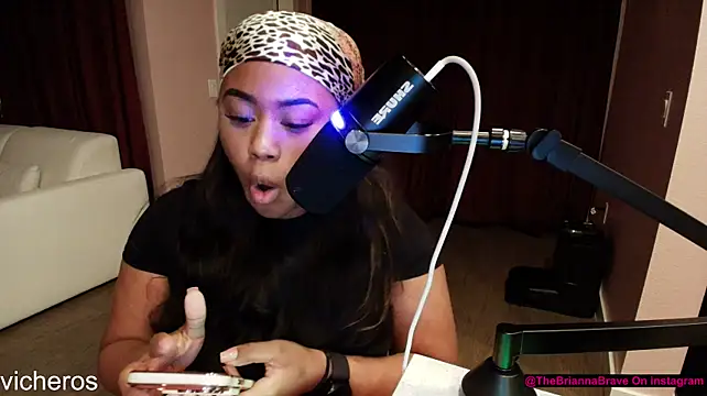 Czat XXX na żywo – BriannaBrave