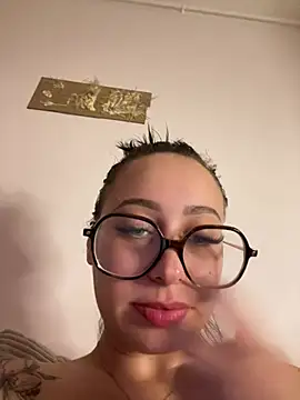 queenlo_xxx – Naživo XXX chat