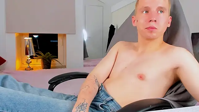 CutieKai_ élő XXX-chatje