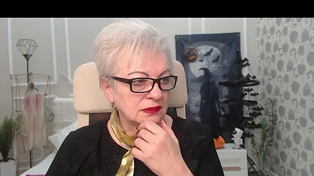 Chat XXX en directo de KayleSmoll