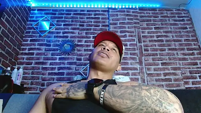 แชท XXX สดของ jordan_bigcock_