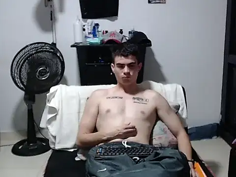 Zac_Efront Chat XXX live