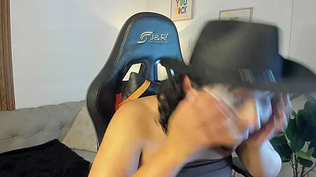 sammybrunette1 – Naživo XXX chat