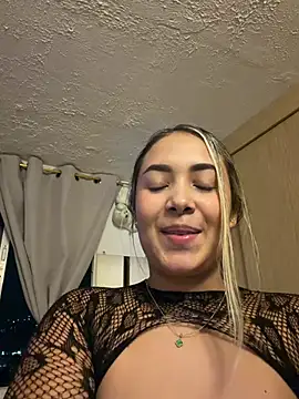 Violetta_rose_ Chat XXX in diretta