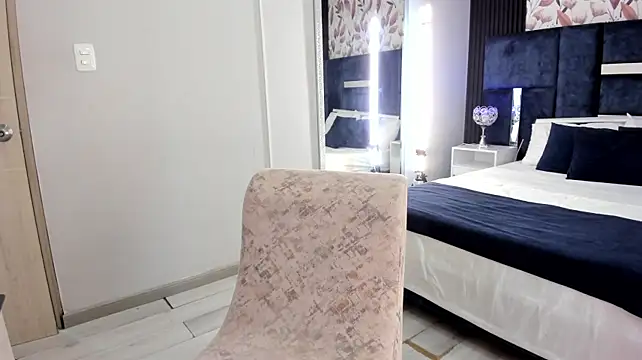 KatherineGomez Live XXX-Chat