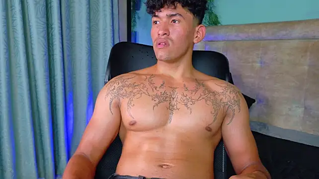 daniel_biig Chat XXX in diretta