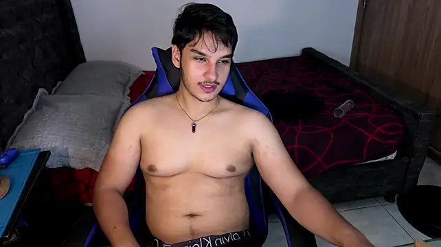 ValentinoCruz1 Webcam-Show