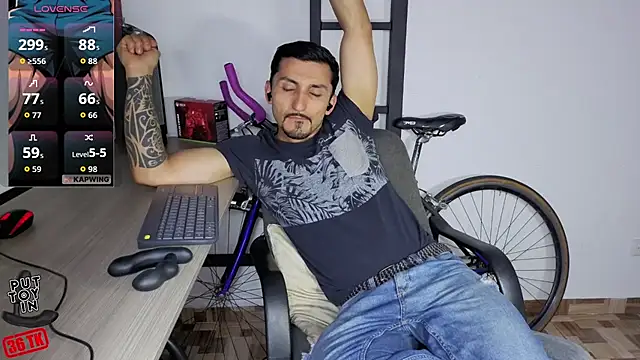 Chat XXX ao vivo de Marck_Muscle