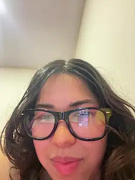 llyvela_ Chat XXX in diretta