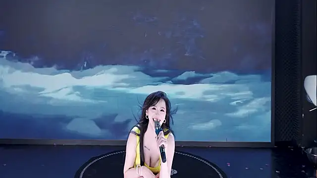 צ'אט XXX בשידור חי של RSS-003