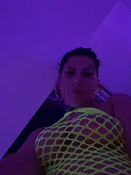 JeyJeyDiamond666 – Naživo XXX chat