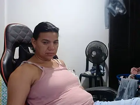 Adriana_0312's Live XXX Chat