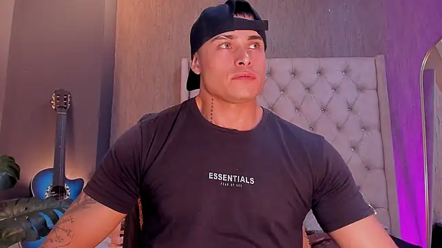connorsmiith Adlı Modelin Canlı XXX Sohbeti