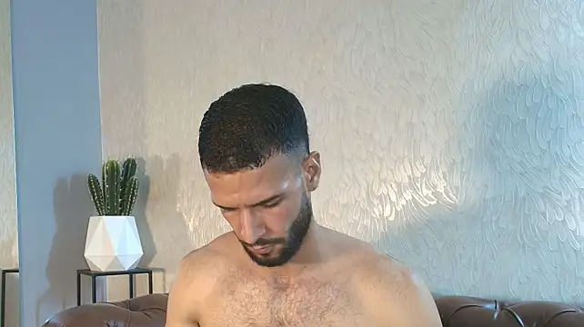 XXX chat uživo modela Jacob_Benelli