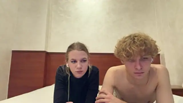 HotBabyCouple_ – Naživo XXX chat