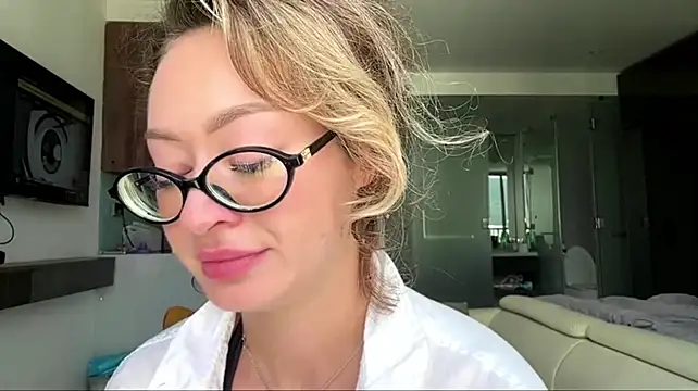 Živý XXX chat AngelynFusi