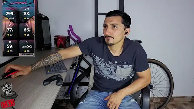 Chat XXX ao vivo de Marck_Muscle
