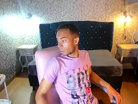 Chat +18 de PatrickANDSofi ao vivo