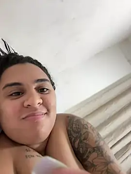 paloma_24 – Naživo XXX chat