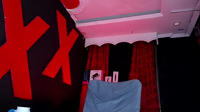 abrilbigcock – Naživo XXX chat